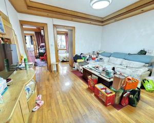 生活新境3室2厅1卫南朝向125.0万元/套出售