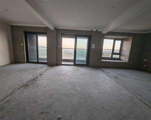 湛蓝晓月3室2厅2卫南朝向135.0万元/套出售
