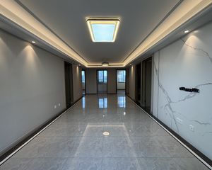 滨江新希望滨辰府4室2厅2卫南朝向299.0万元/套出售