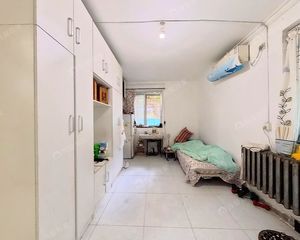 天坛东里中区一层不临街 全明户型 满五年住房
