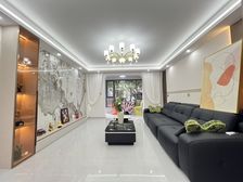 出门火车站!荣域铂庭一楼带院30平 电梯洋房 精装大三居