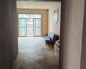 红星小区 3房2厅90万