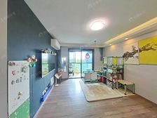 2015年次新小区,电梯中区,前后无遮挡,车位充足,诚意出售