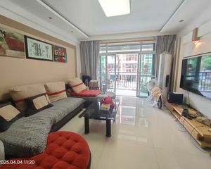 丽园小区 3房2厅135万
