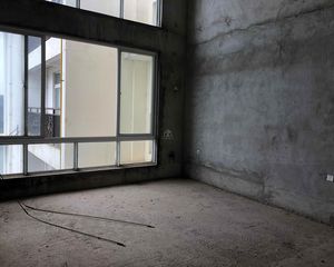 龙湾华府5房2厅简装180万