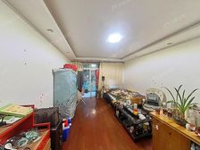 精装 南北两房 近地贴6/12号 中间位置 诚意出售 有钥匙