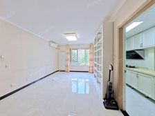 满庭芳嘉园·3室·1厅 小区中间位置,有车位,全明格局