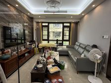 恒厚东城阳光3室2厅2卫南朝向220.0万元/套出售
