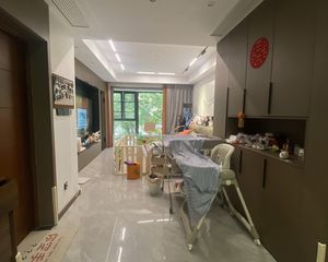 金地华章3室2厅2卫南朝向388.0万元/套出售