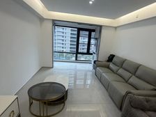 滨河沁月府 3室1厅 南 简装