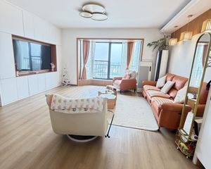 日月星城4室2厅2卫南朝向258.0万元/套出售