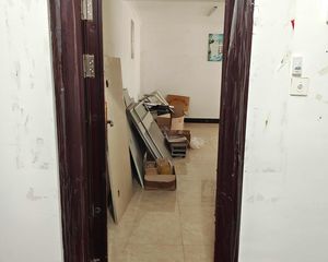 海丽大厦 3房2厅100万