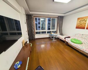 派舍提香3室2厅1卫南朝向122.0万元/套出售