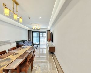 边套 大四房 精装修,拎包入住,中间楼层,采光好