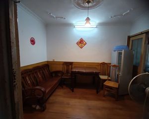明楼南区2室1厅1卫南朝向85.0万元/套出售