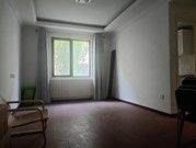 精装修一层81平米两居 总价45万 即买即住 临湖小区