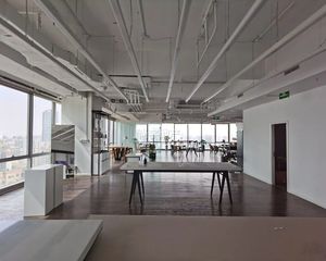 春熙路,时代8号,地铁2号线,转角户型,简单装修,空置可用