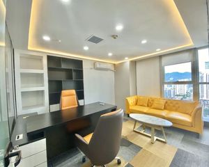 中坝,地铁4号线,双面采光,转角方正户型,物管便宜,有装修