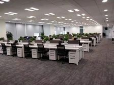 白金湾广场、整层1000平、精装修带家具、 独立空调、近地铁