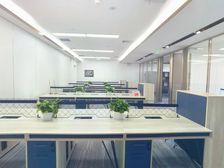 团结湖商圈 嘉铭中心 精装带家具 正对电梯 视野开阔