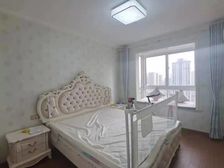 天逸华府桂园 137平4居 南北向精装修 方便看房