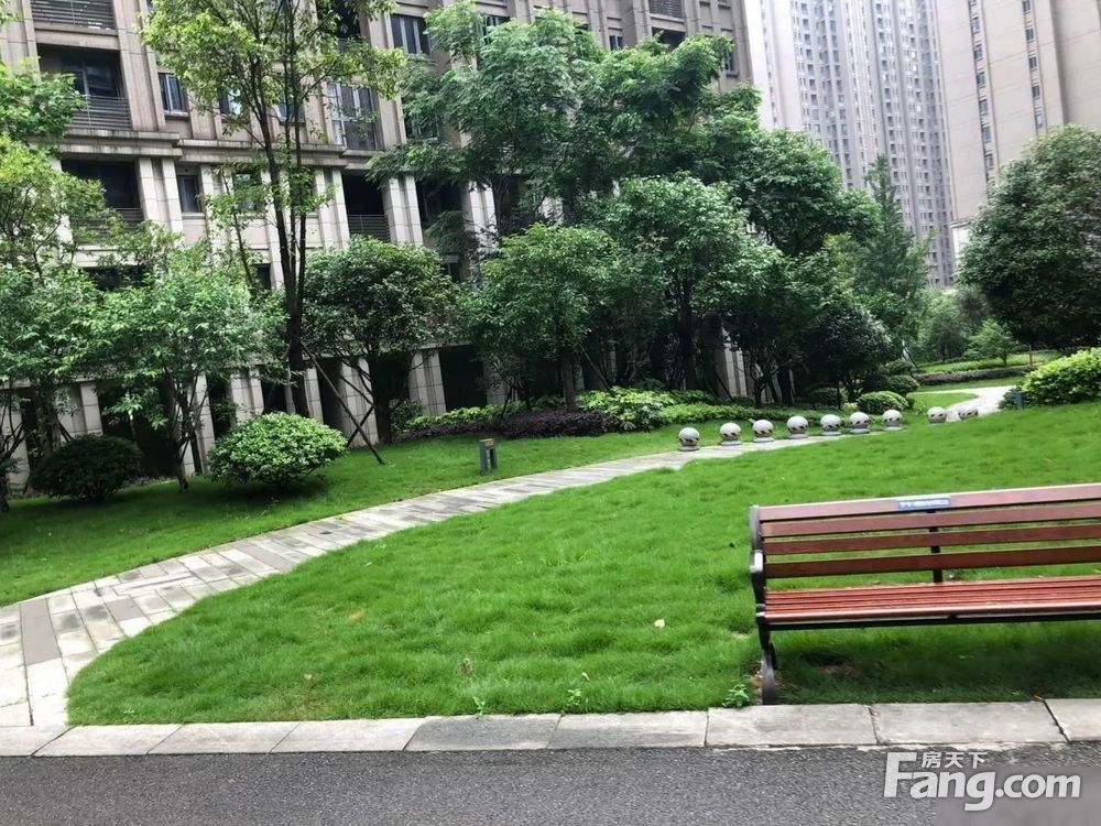 小区相关图