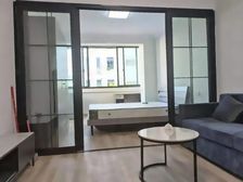 特价急售好房,小区门口地铁交通方便到价就签,诚意出售有车位