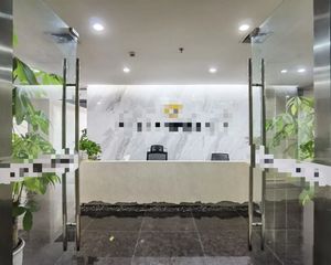 武侯区桐梓林商圈真正的地铁口物业新希望大厦
