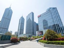 湖西苏悦广场,精装修,带家具,无中介费,地铁,综合配套全