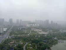 区政府商圈东湖花苑东投城环境优美大四房中间层交通方便