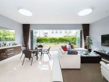 英庭名墅335.35平4居南向简装修