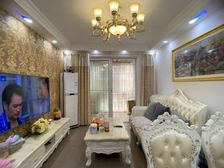 此房满五,精装,可拎包入住,业主诚心出售