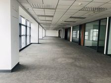 北辰商圈 北辰时代 700平米 四面采光 定制装修 随时起租