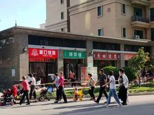 (真门脸)小区门口面宽6米可分割出租租户成熟稳定房主诚信出售