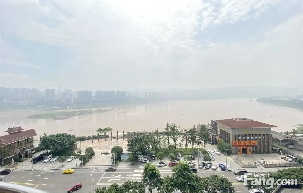 直港大道珠江花园， 一线江景房，南北通透，采光好