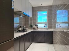 芝罘区桦林彩云城丨96平三居室丨毛坯房打头带飘窗丨贻团购优惠