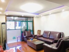 新上精装修大三房 房东诚心出售 看房方便 周边配套齐全近地铁