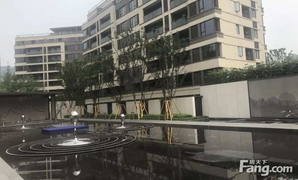 龙洲湾现房别墅250平 上巴,蜀育,才,重庆巴南龙洲湾融信澜湾二手房 五