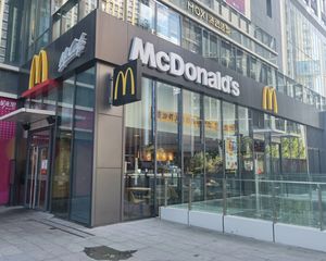 丰台区 纯一层 品牌租户 年租金18万 304万捡大漏