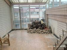 南亚旁顶楼带双露台出售