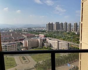 【真实房源 假一赔千元】九龙湖璜溪站80米33w带车位