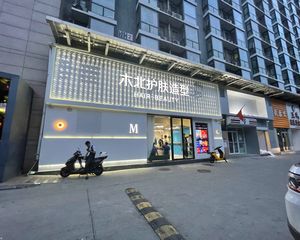 长阳核心商圈 纯一层临街可餐饮金铺 地铁100米 品牌租户
