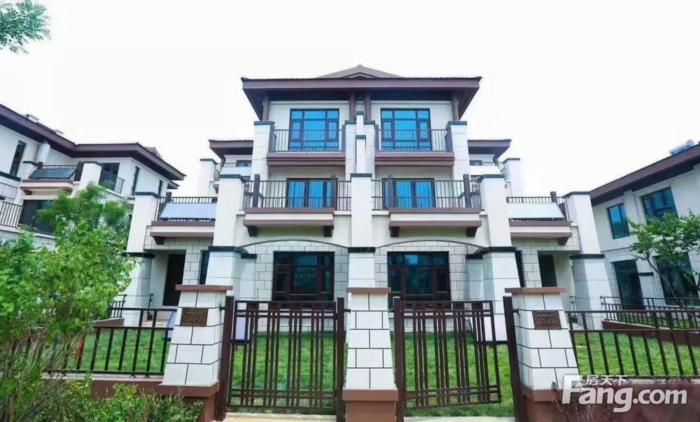 s北戴河精装现房小别墅一跃二赠送花园送露台送车位