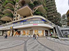 路口大转角(好利来)年租十万,转角口岸,展示面广,立过户