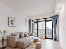 地铁旁 新上14年精装景观房 满五税费少 还送产权车位