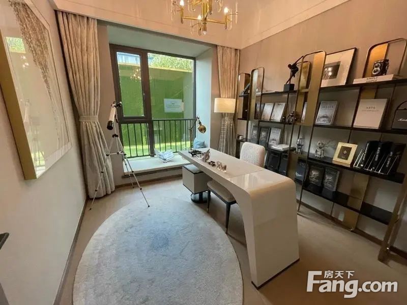 钟家村地铁口送车位名校旁内环豪宅精装交付远洋东方镜世界观