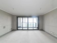 毛坯单价8Q加 首付10万起 路劲御湖湾小高层边户 满2