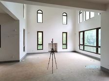 新出真实在售长泰纯毛坯独栋,可接受置换,私家大花园,看房方便