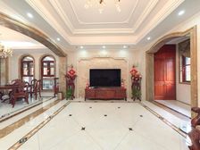 新上雍景湾西区精装双拼别墅东边户自带双车位随时看房