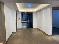 建滔菁庭 4室2厅2卫 毛坯 252万元